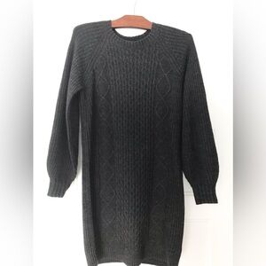 Elegant grey Cable Knit Sweater